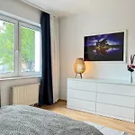Vollausgestattet, Großzügig&zentral Für Bis Zu 4 * Magdeburg