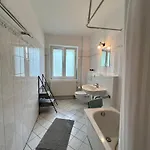 Vollausgestattet, Großzügig&zentral Für Bis Zu 4 * Magdeburg