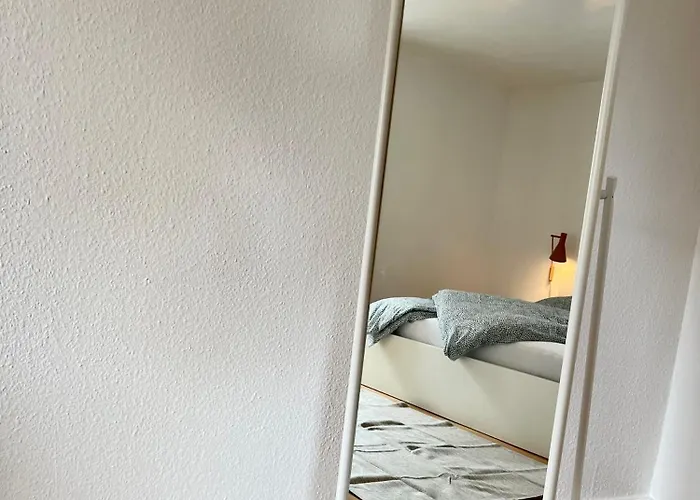 Vollausgestattet, Grosszuegig & Zentral Fuer Bis Zu 4 * Maagdenburg