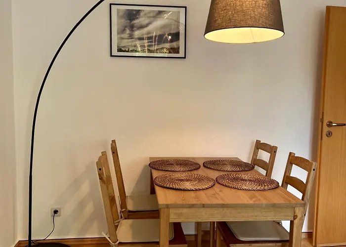 Appartement Vollausgestattet, Grosszuegig & Zentral Fuer Bis Zu 4