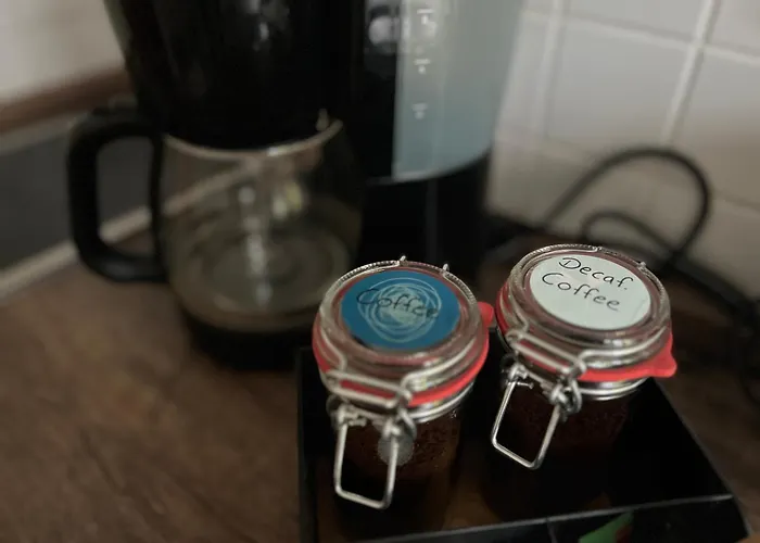 Vollausgestattet, Grosszuegig & Zentral Fuer Bis Zu 4 * Maagdenburg